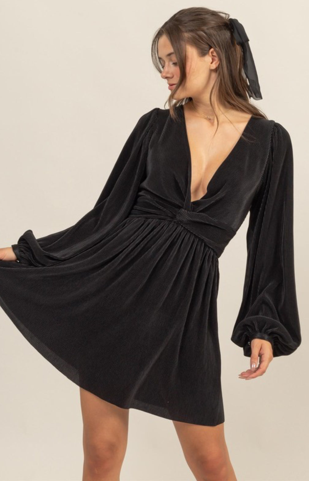 V-Neck Pleated Backless Dress